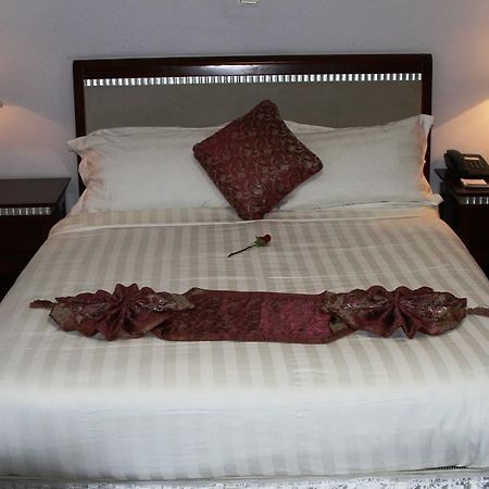 Afarensis International Hotel Addis Abeba Esterno foto