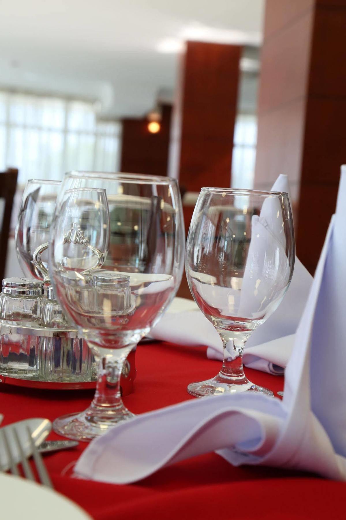 Afarensis International Hotel Addis Abeba Esterno foto