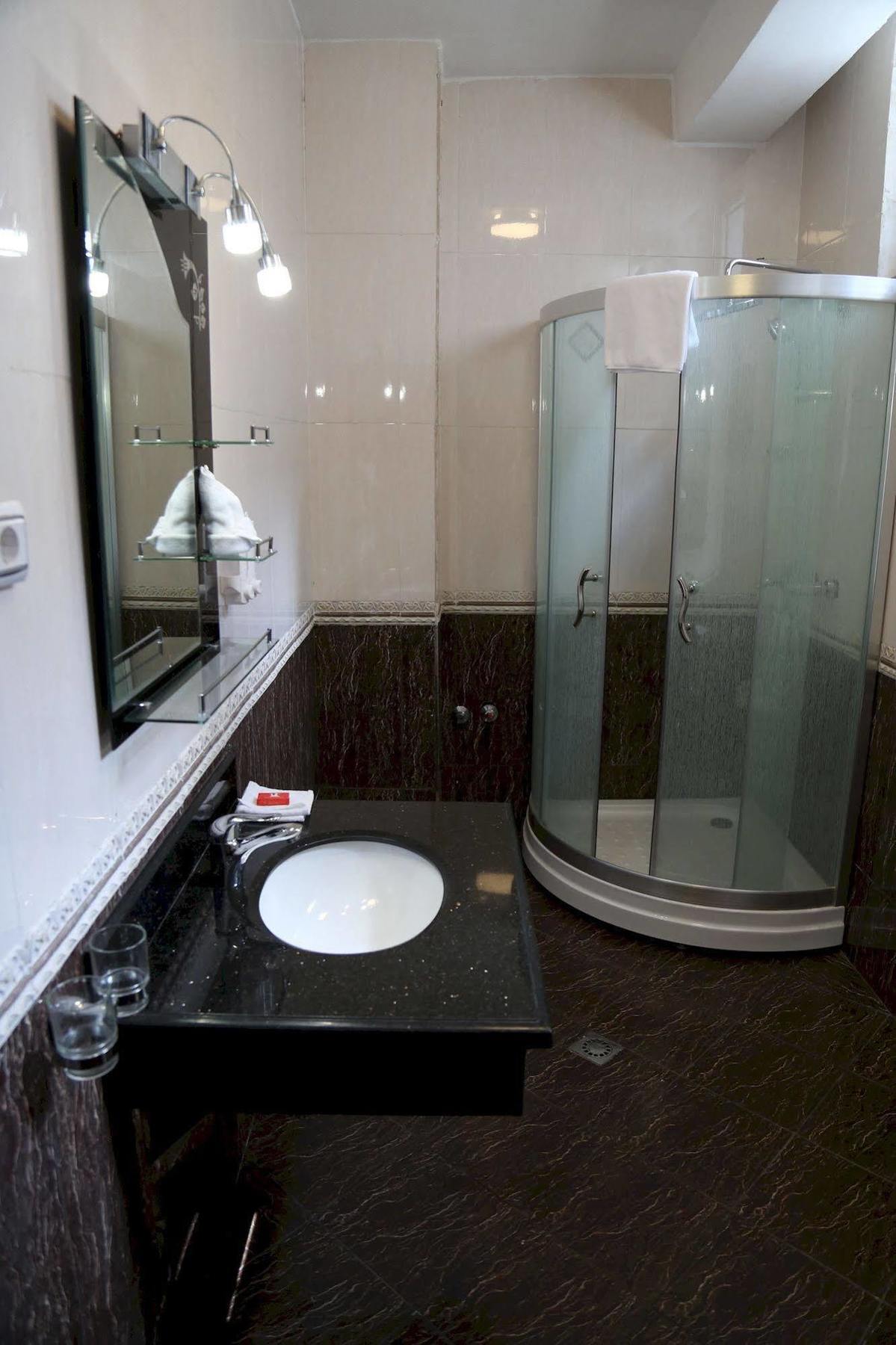 Afarensis International Hotel Addis Abeba Esterno foto